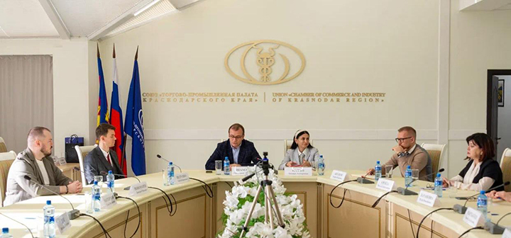 Участники круглого стола